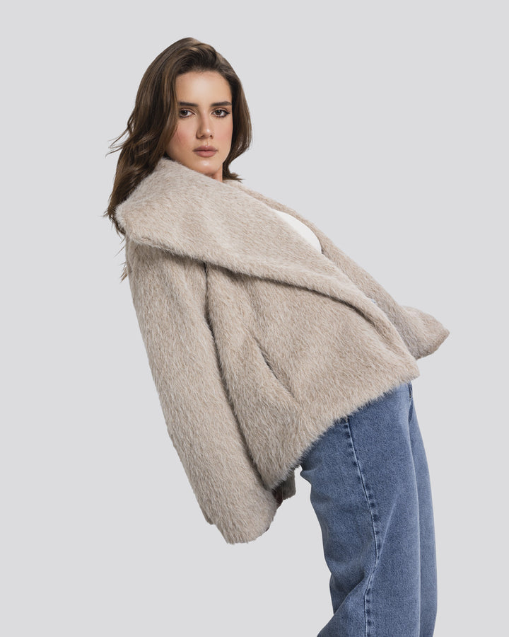 The Fluffy jacket-Beige
