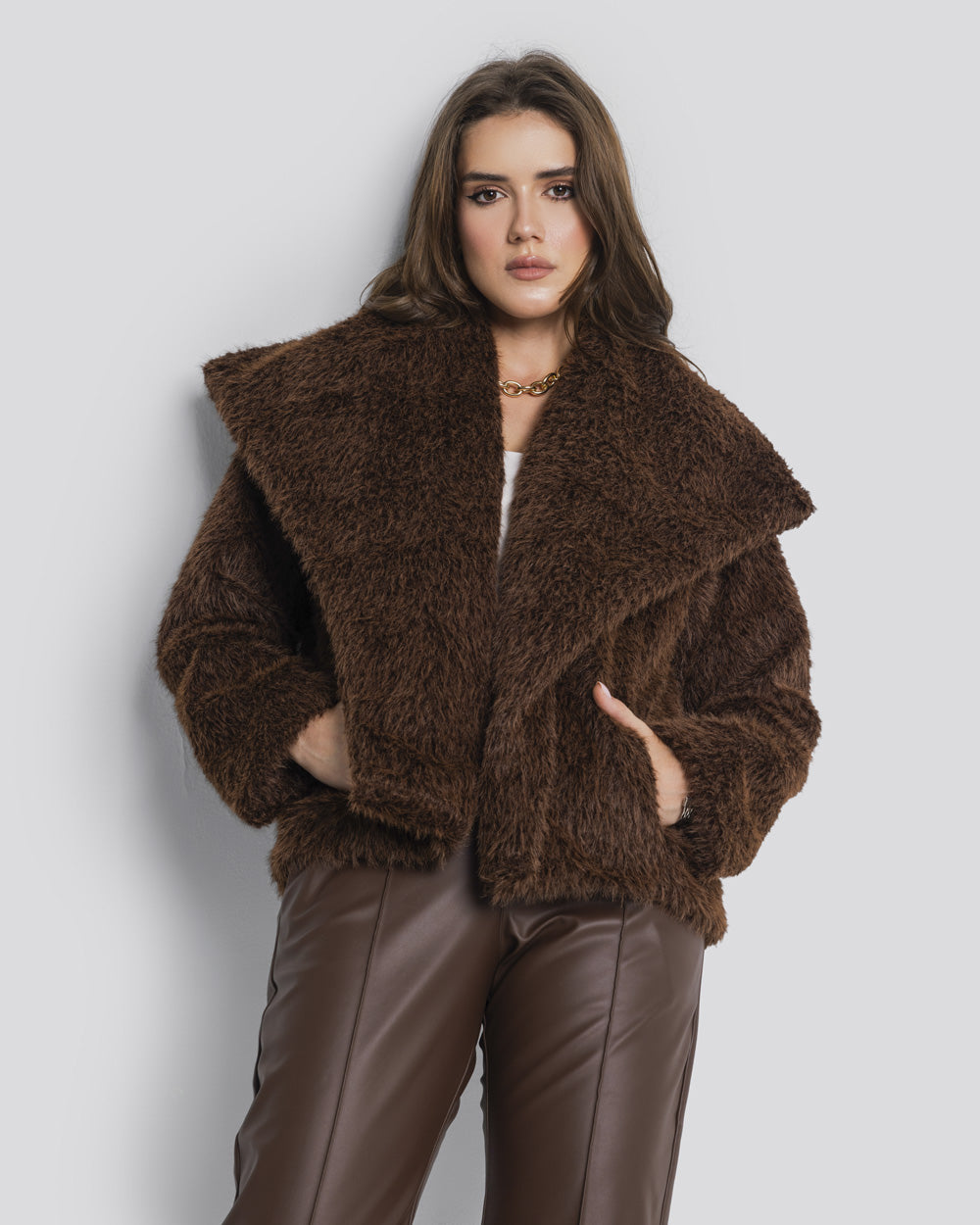 The Fluffy jacket-Brown