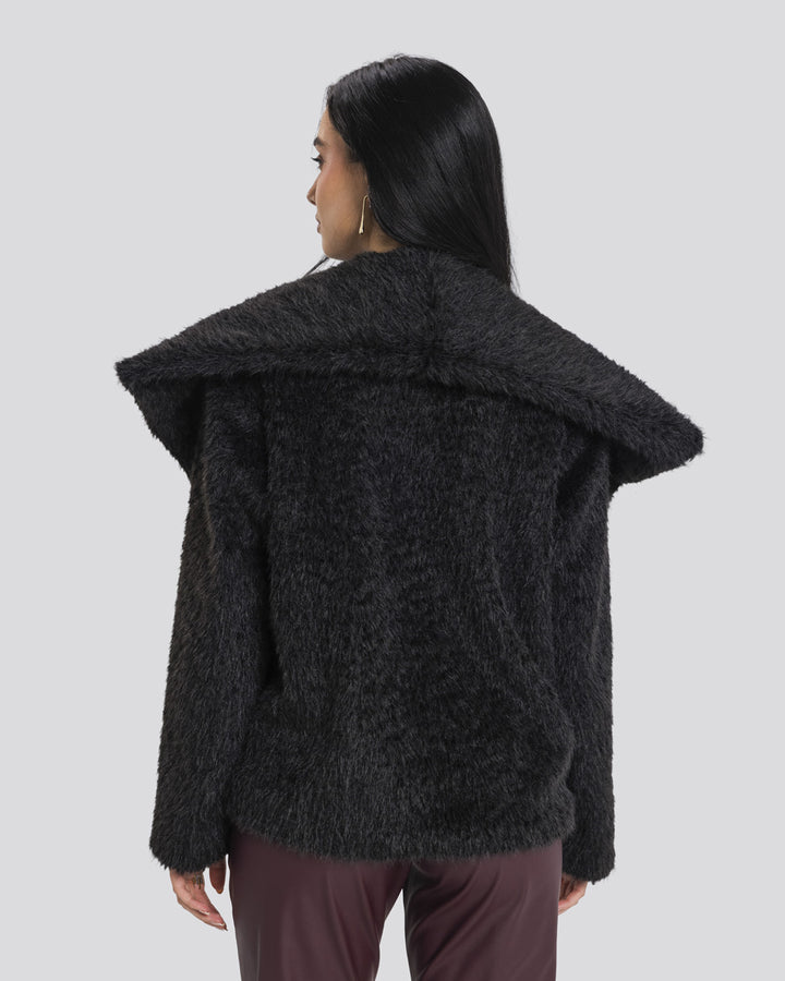 The Fluffy jacket-Black