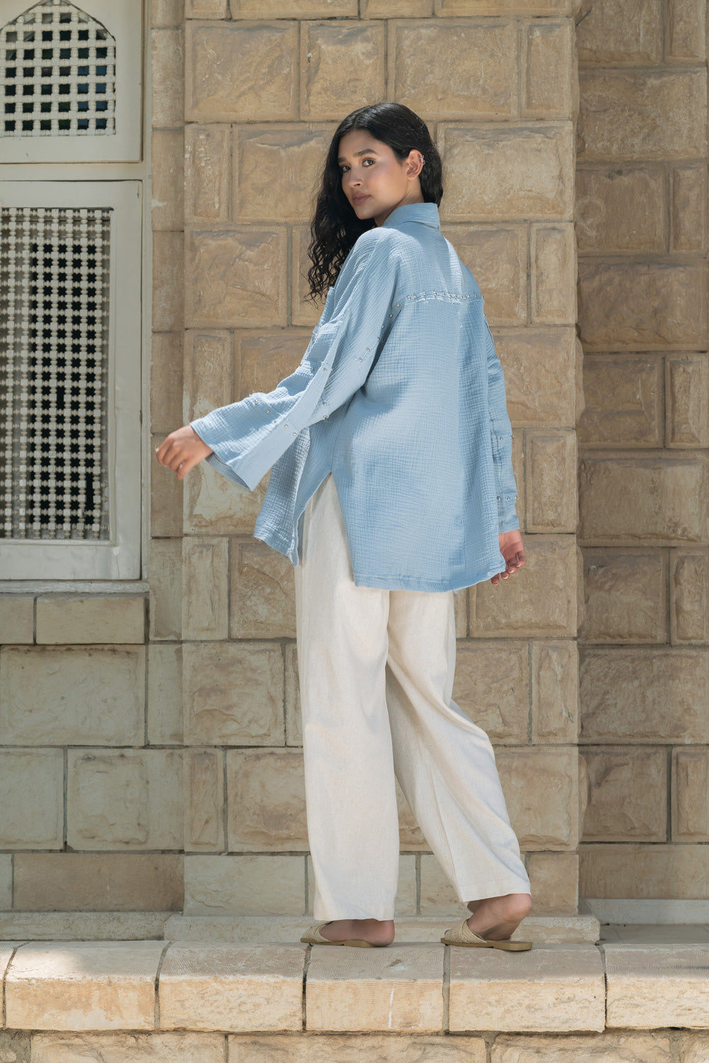 Studs Top - Baby Blue