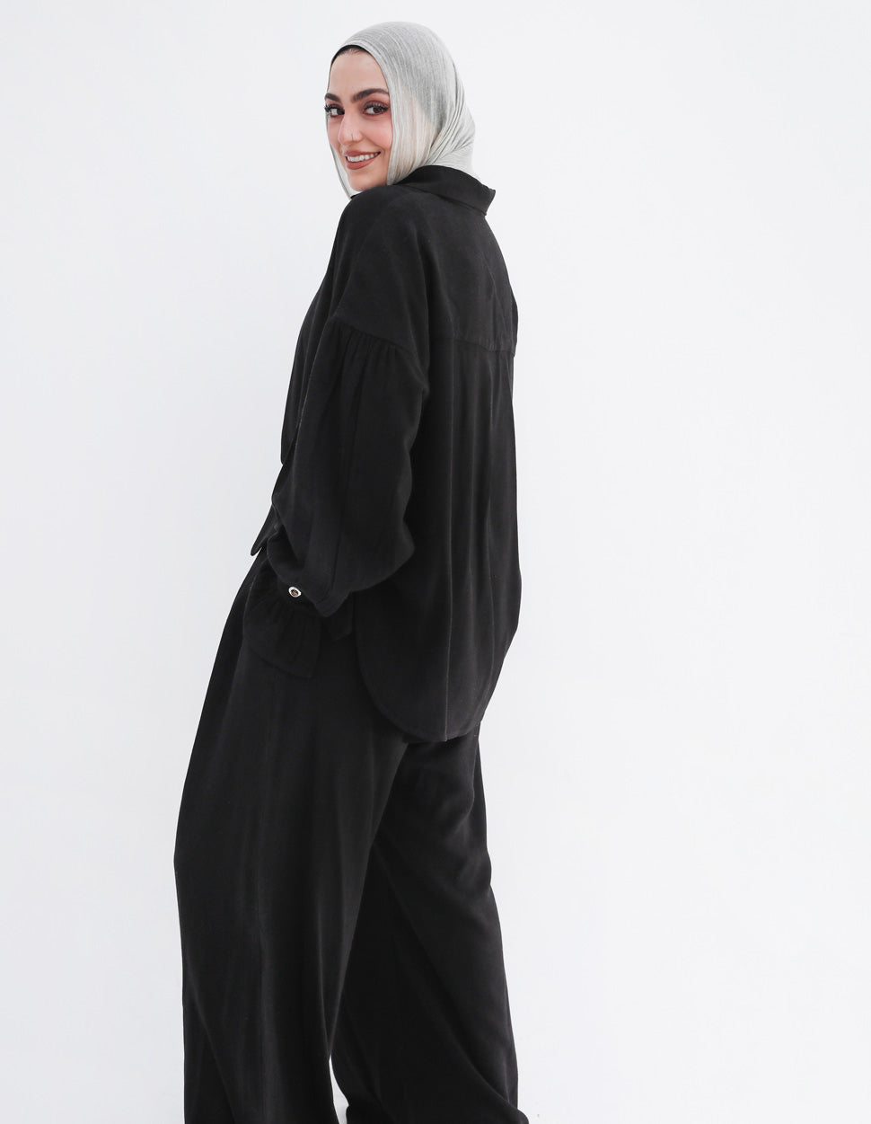 Eyelets linen Set - Black