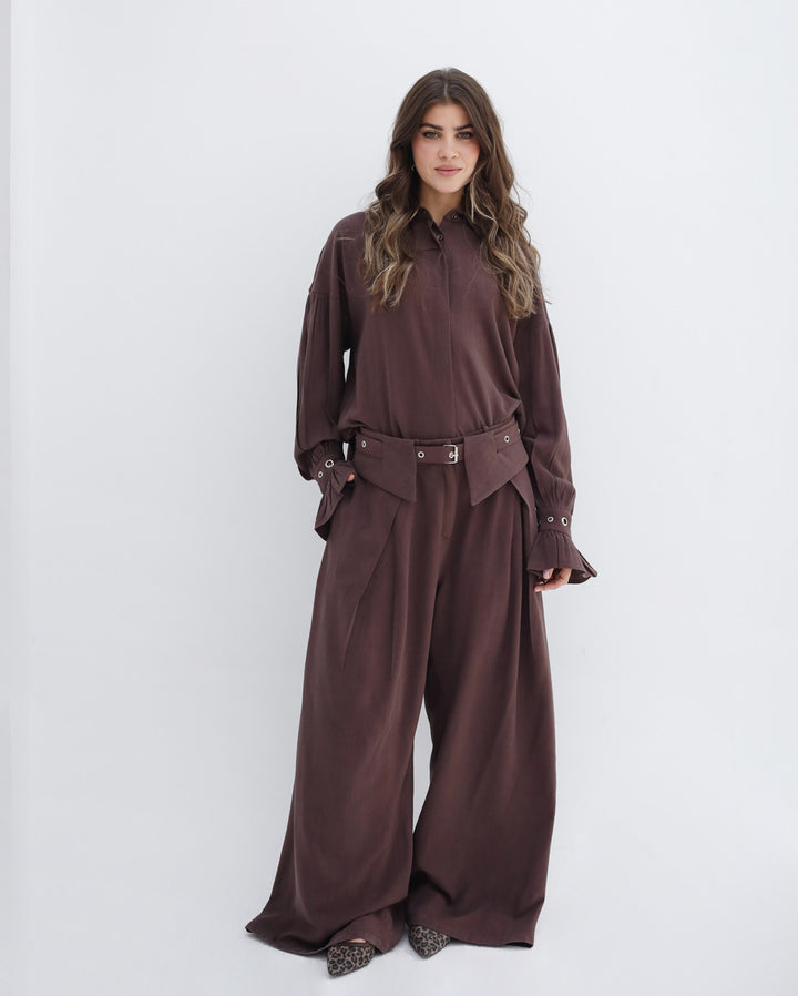 Eyelets Linen Set - Brown