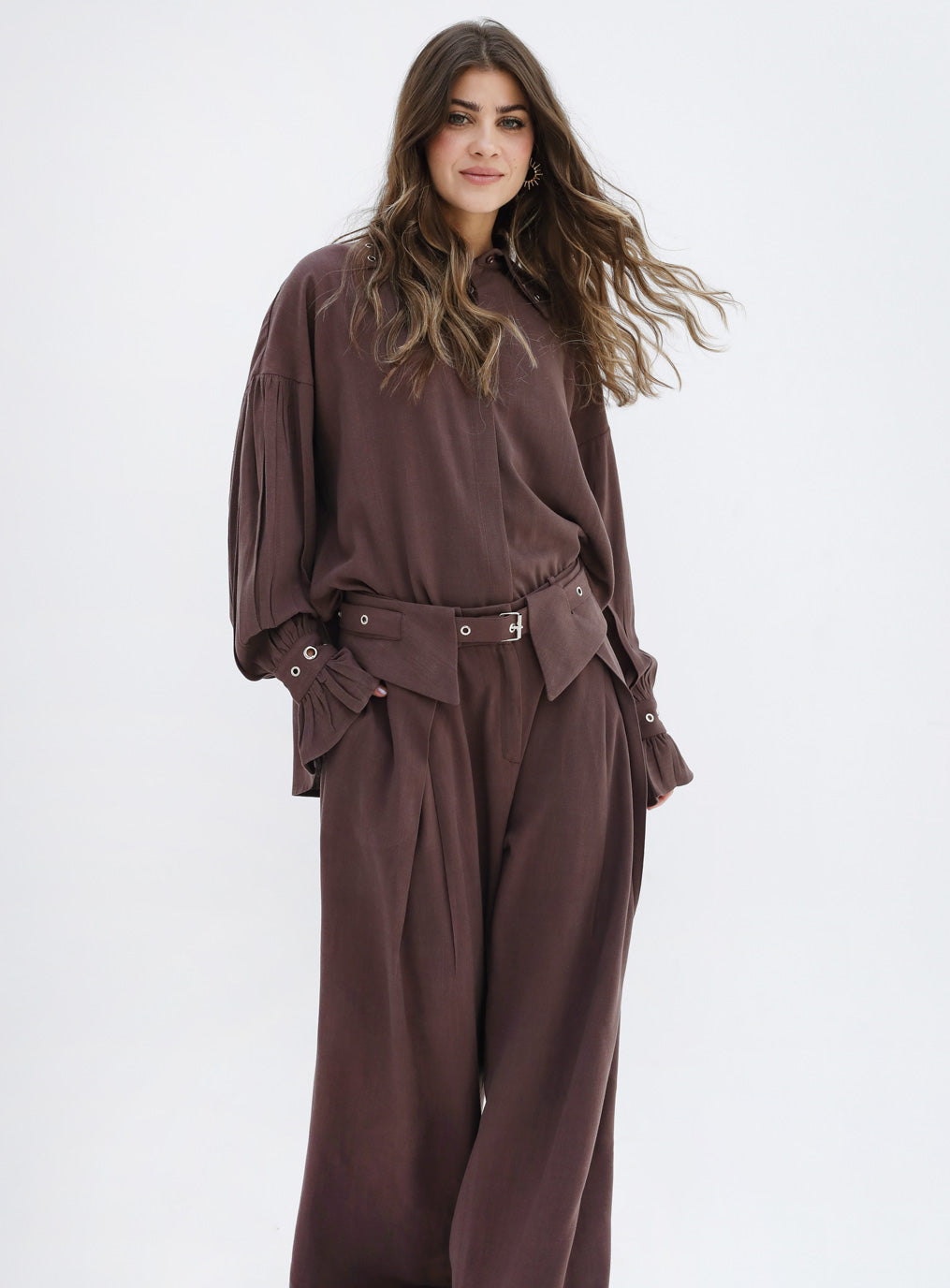 Eyelets Linen Set - Brown