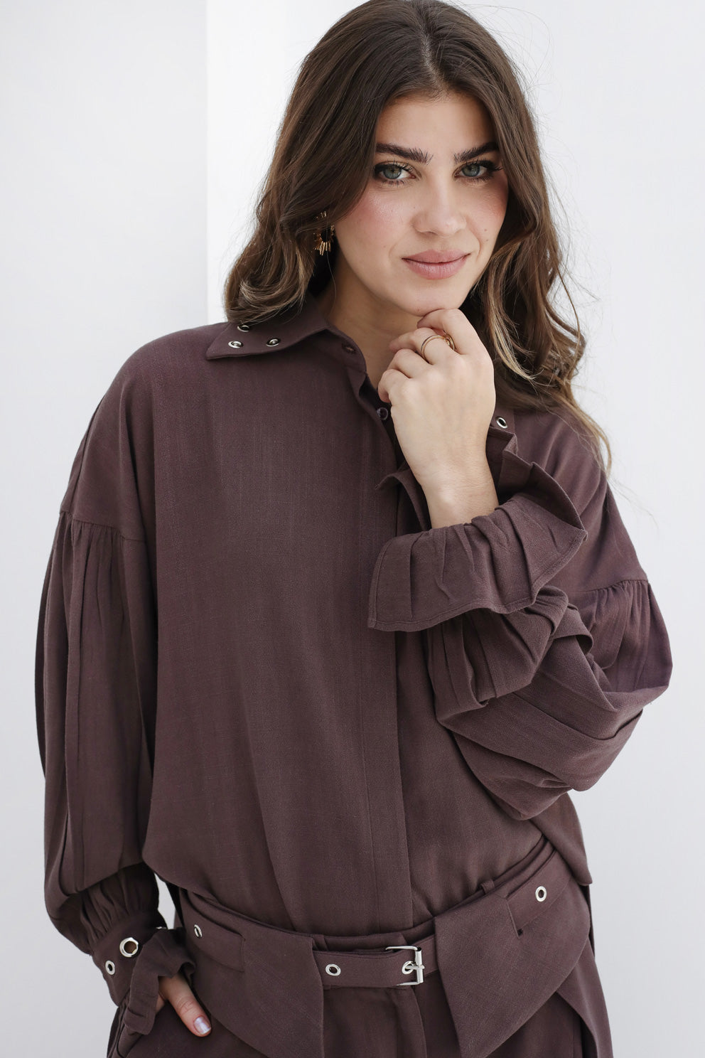 Eyelets Linen Set - Brown