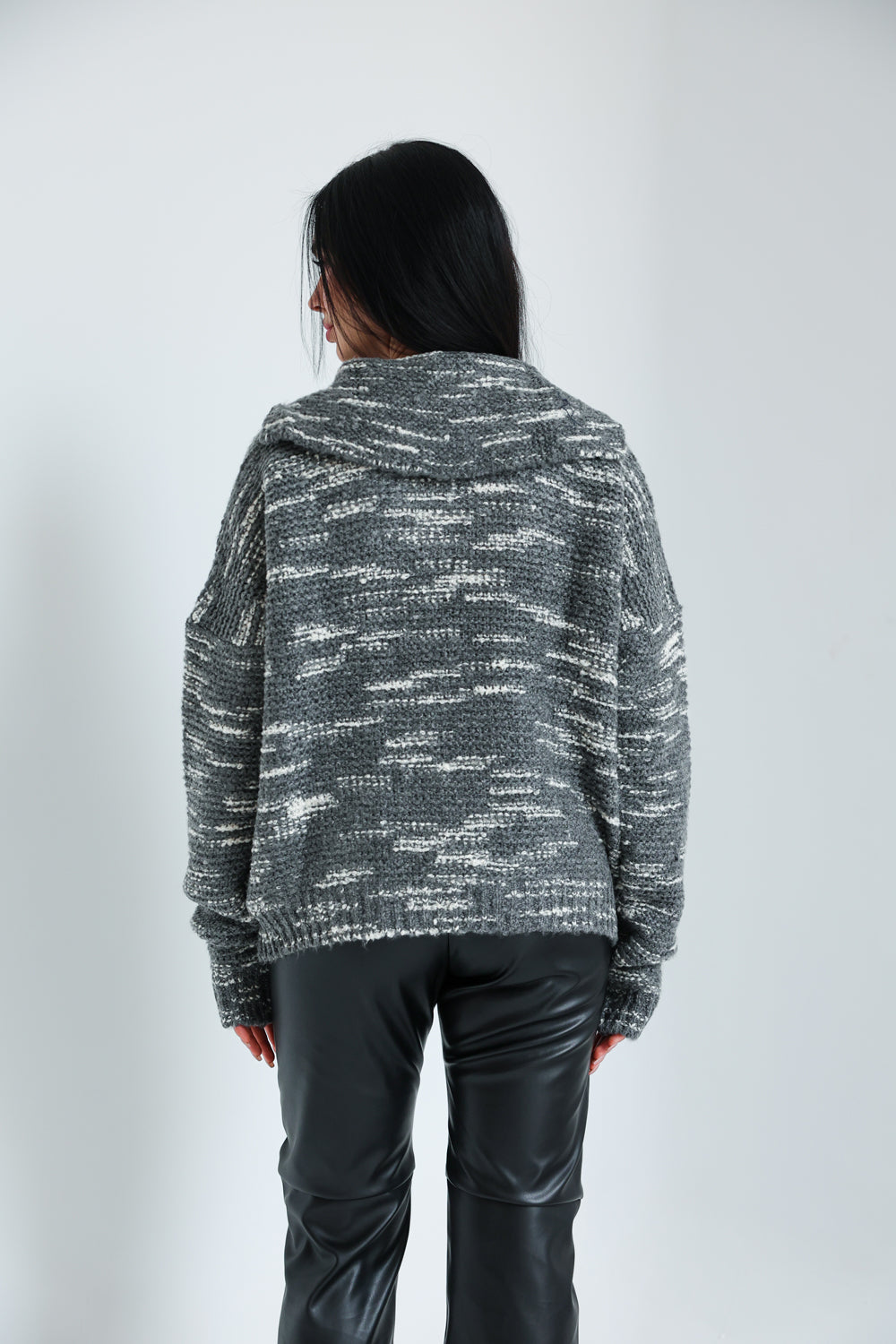 The Grey Cloud Collar