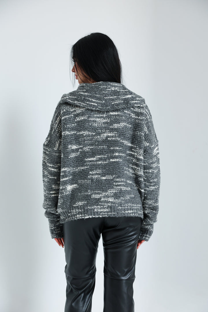 The Grey Cloud Collar