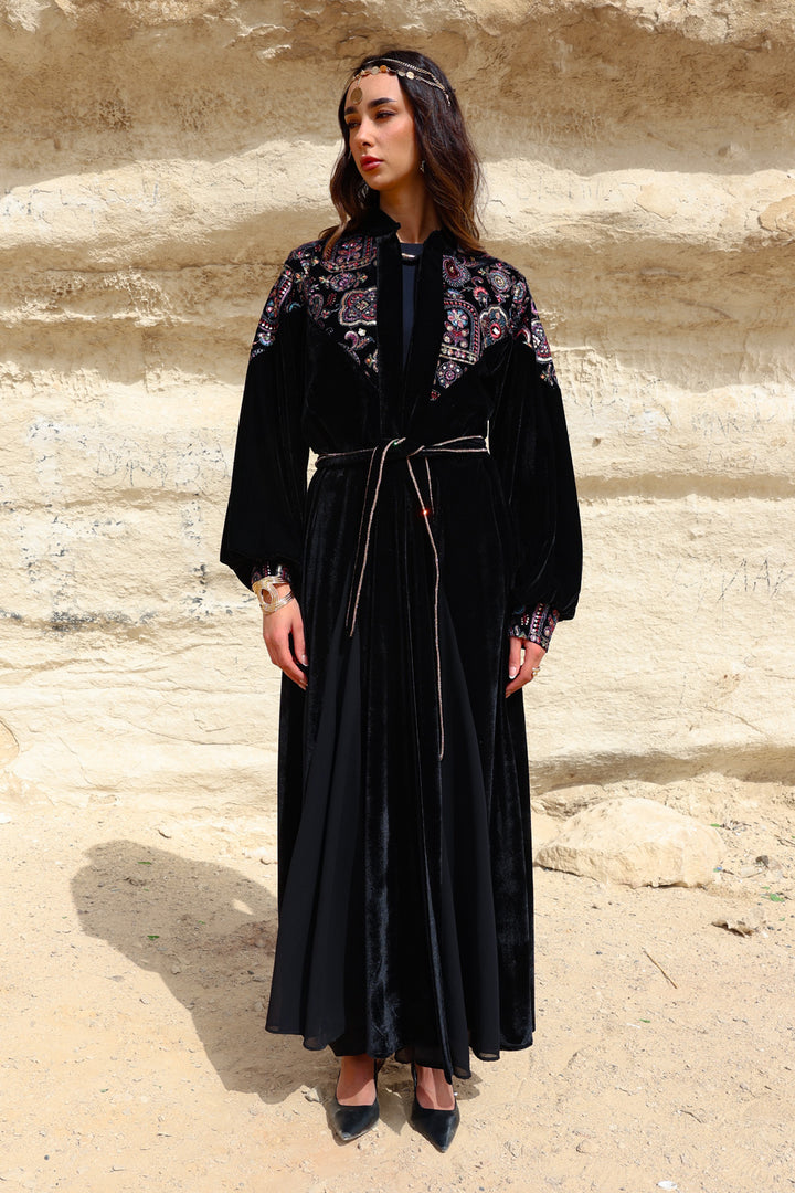 Bareeq mokhmal abaya