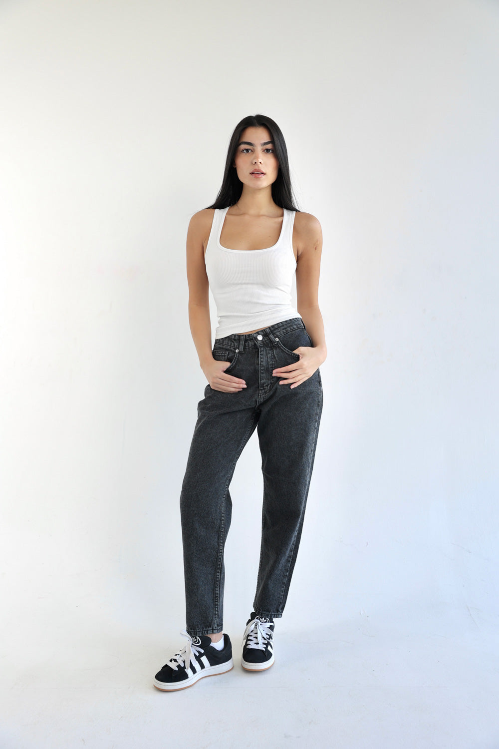 Mom Fit Jeans - Dark Grey