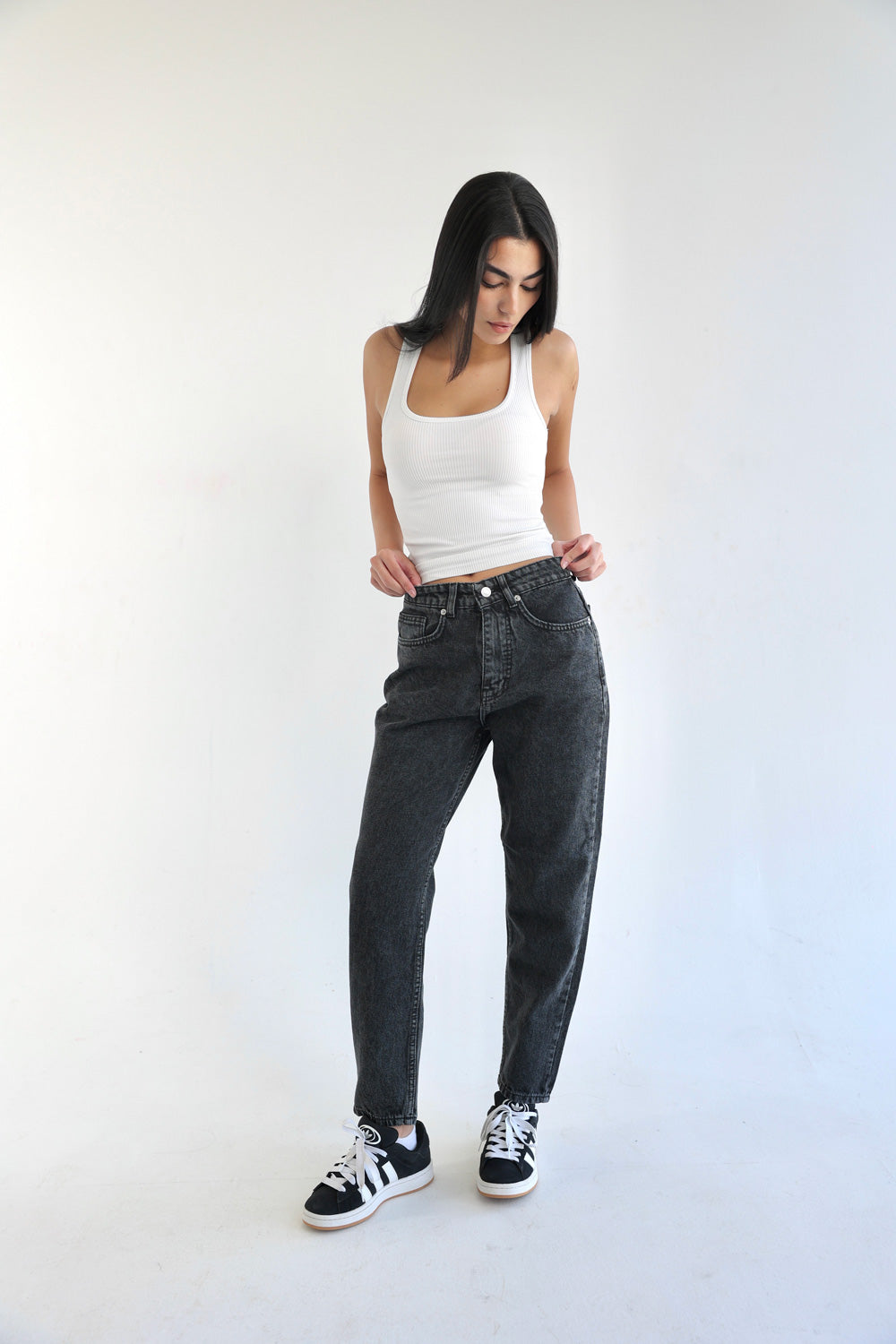 Mom Fit Jeans - Dark Grey