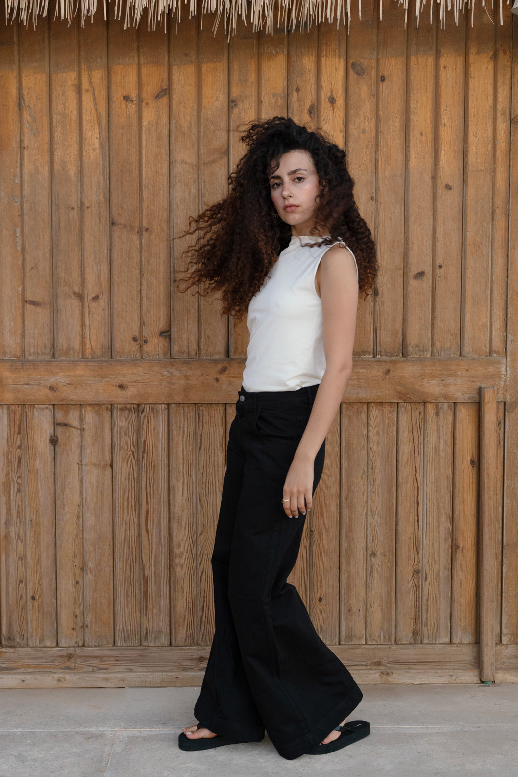 Midrise Wide-leg Jeans - Black