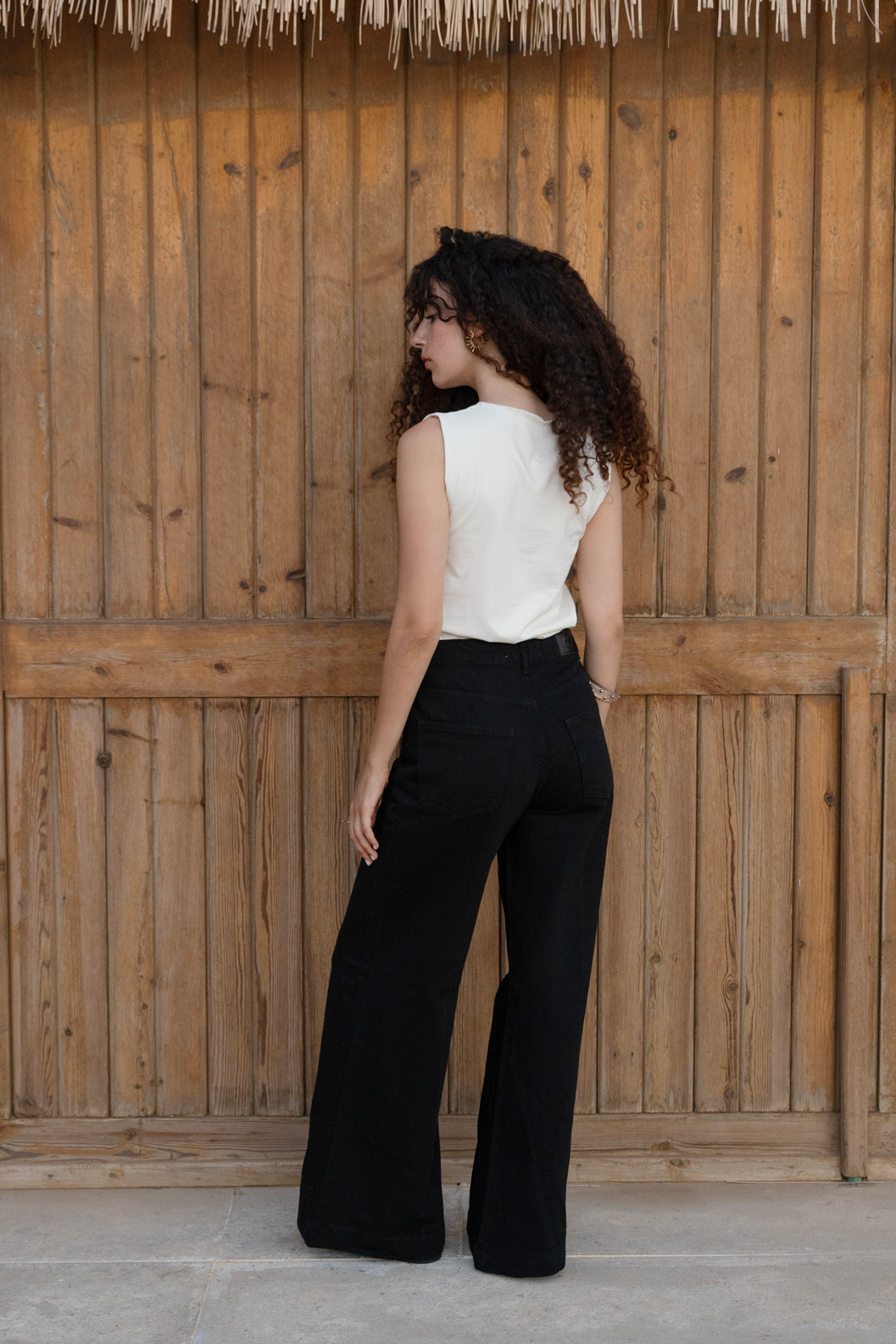 Midrise Wide-leg Jeans - Black