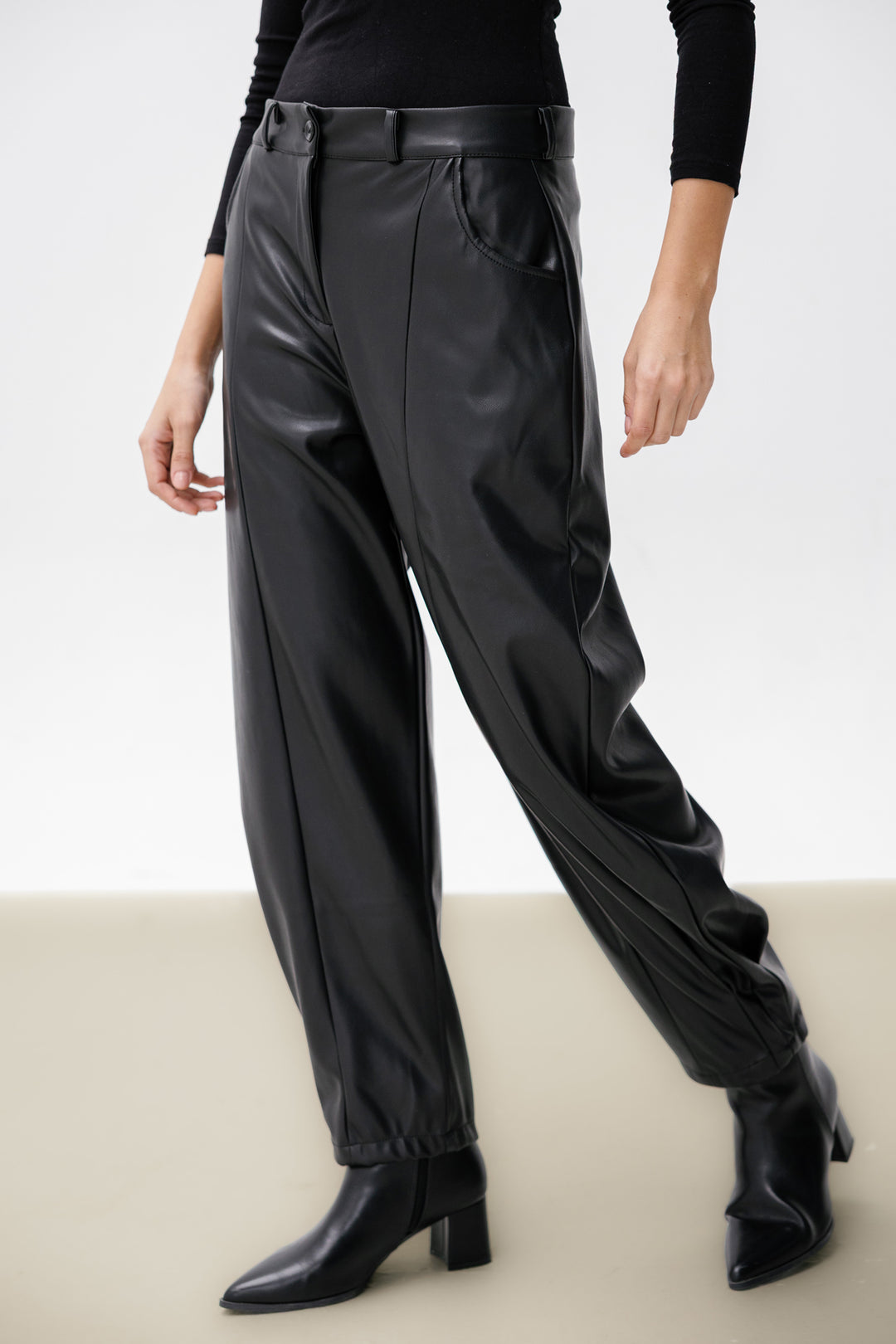 Leather Ballooon Pants