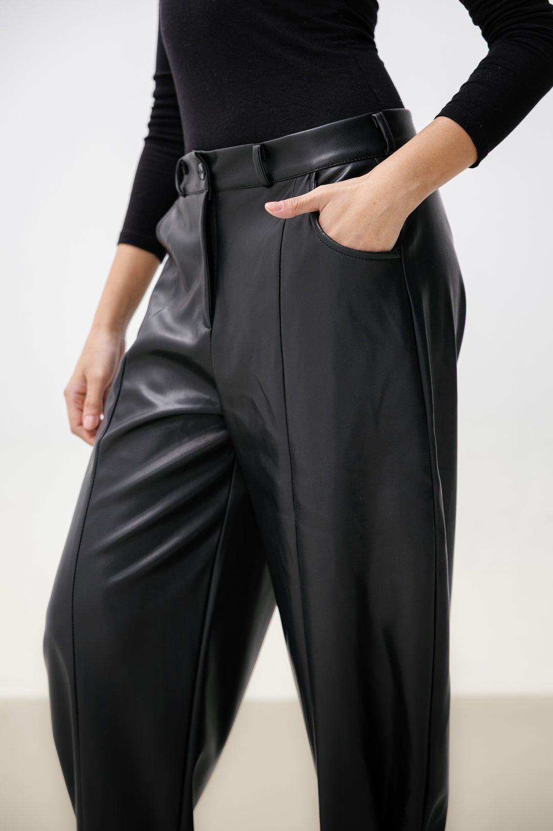 Leather Ballooon Pants