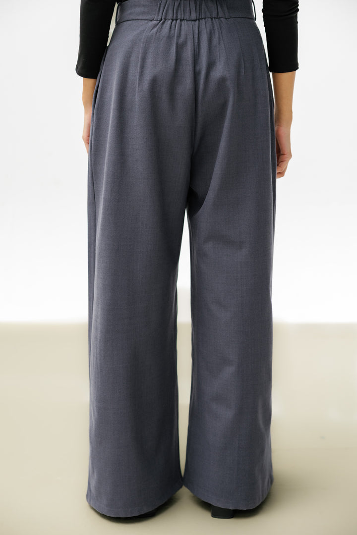 Essential Wool Pants - Grey