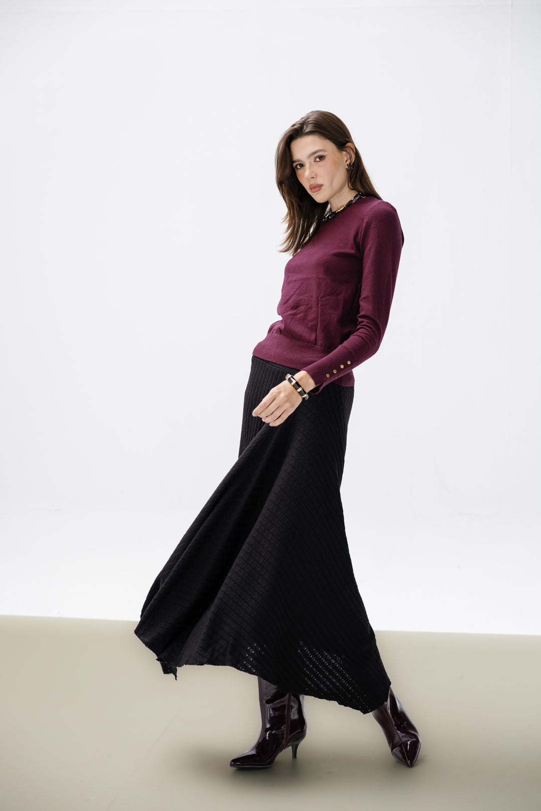 Asymmetric Knitted Skirt - Black